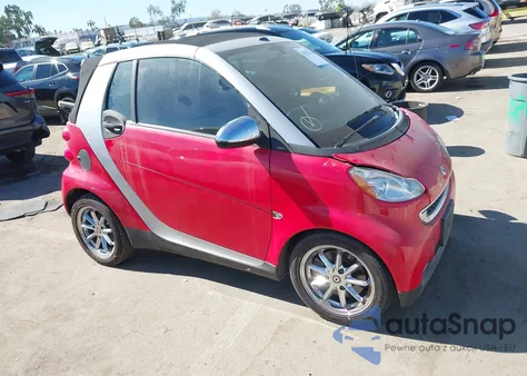 2009 Smart Fortwo Brabus/Passion из США, поврежденный, VIN WMEEK31X19K270581